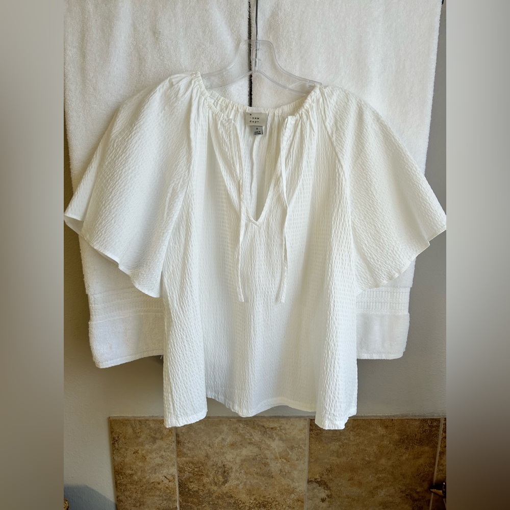 A New Day White Top Size S.